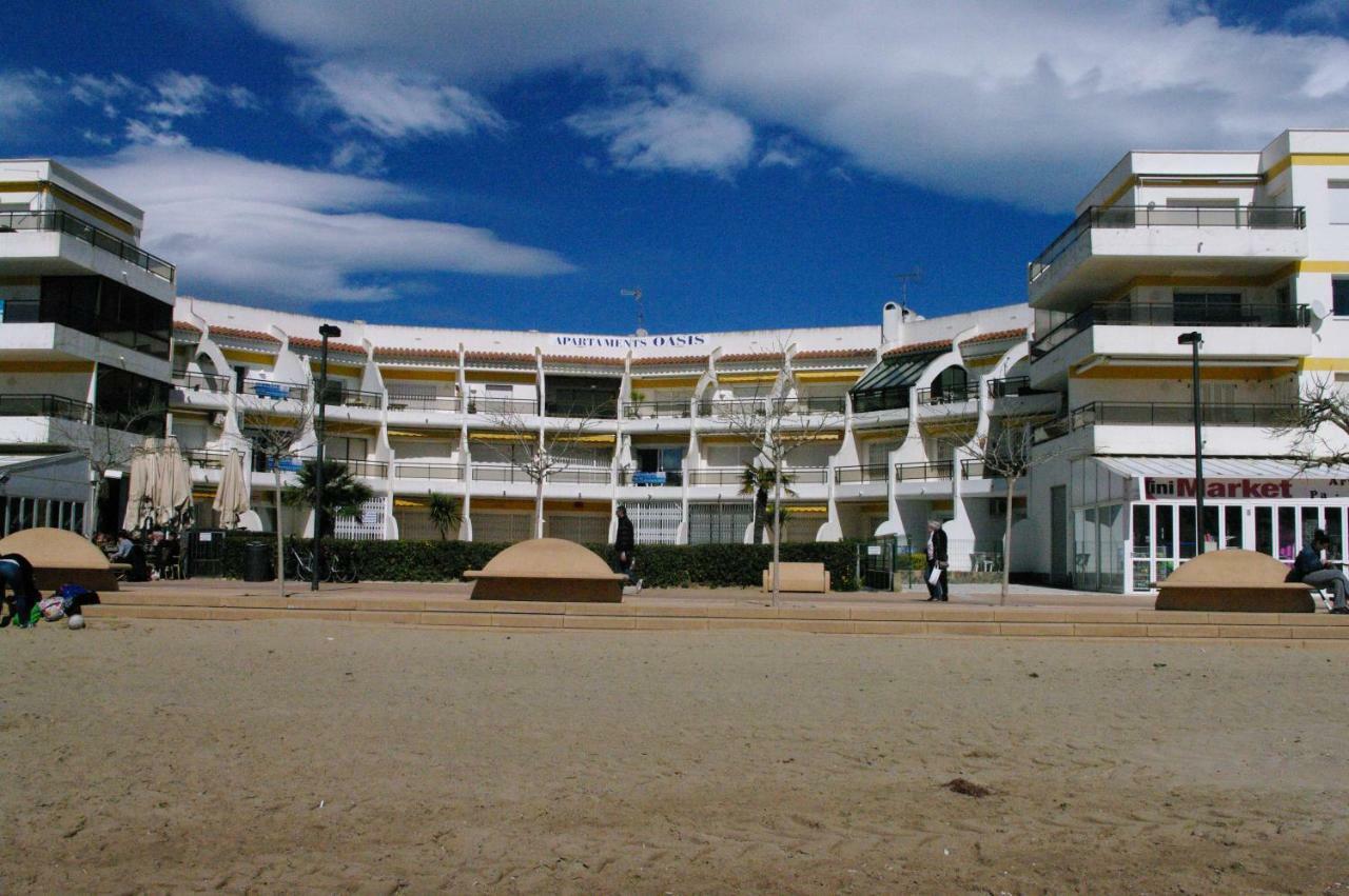 Apartamento A Pie De Playa, Climatizado Y Parking Roses Bagian luar foto
